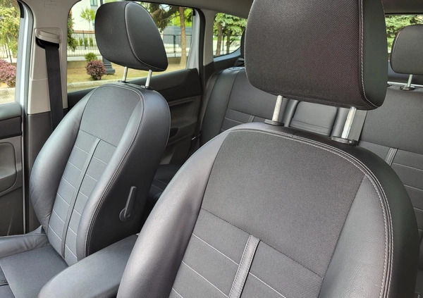 Ford Kuga cena 37900 przebieg: 189000, rok produkcji 2012 z Swarzędz małe 781